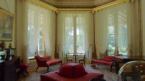 We continue to celebrate the centenary of Vaucluse House as a public museum. In this short video hear Edward Champion talk about the planned upgrade to the orientation room, a space that will be refurbished to display rare and precious items from our collections. Find out more here: http://slm.is/100 | Museums of History NSW