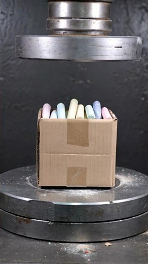 Hydraulic Press Crushing Cardboard ASMR