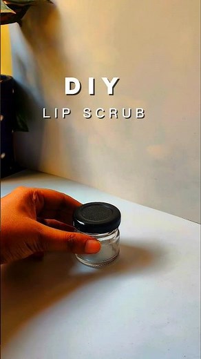 DIY Lip Scrub ✨ | Sugar Honey Lip Scrub for Soft & Pink Lips