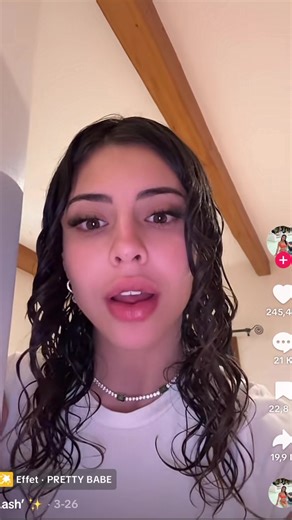 C’est intéressant nan ce jeudi 12 juin en concert à Paris au java pour @Combinesession?🤷🏽‍♂️ (billetterie dans ma bio) #rapfr #concert #boogiesku