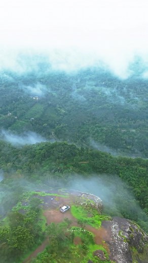 24K views · 11K reactions | Kattadippara - Idukki ✨❣️ Ever been to this beautiful location in Idukki near Munnar ? #idukki #munnar #kattadipara #explore | tripwithmp | Facebook
