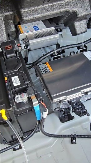 What's Under the Trunk? Hyundai Tucson Plug-in Hybrid Cargo Floor Breakdown!