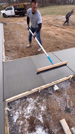 5M views · 7K reactions | PRO brooming  - - #concrete #concreteconstruction #foundation #proconcrete #standupscreed #swimmingpool #cadillacconcreteproducts #construction #westernforms #aluminumforms #concretefinishing #explorepage #poolcontractor #work #timelapse #excavation #trending #explore #viral #viralvideo #viralvideos #trending #reels #viralreels #clarkconcreteconstruction #clarkconcrete | clarkconcreteconstruction | Facebook