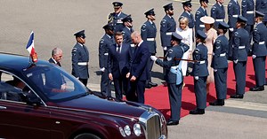Macron’s U.K. State Visit: A Carriage Ride, a Royal Banquet and a Power Lunch