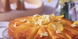 Lemon and saffron cake