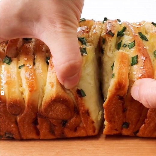 10M views · 56K reactions | The dough is fluffy and the bread is very flavorful  | Taste Life | Facebook