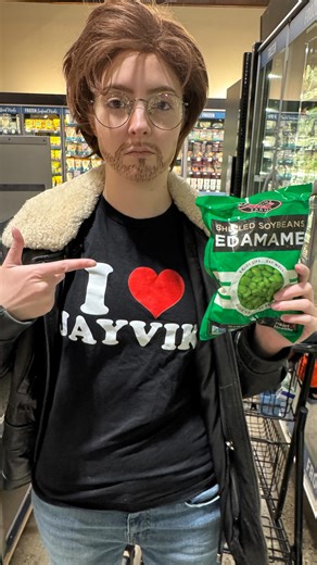 Ariel 🐸💕 on Instagram: "I know I’m not the only one who does this. #cosplay #cosplayer #bbnomoney"