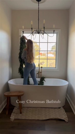 Cozy Christmas Bathroom Styling Ideas