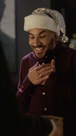 ✨ 𝐄𝐯𝐞𝐫𝐲𝐨𝐧𝐞 𝐢𝐬 𝐰𝐞𝐥𝐜𝐨𝐦𝐞 𝐚𝐭 𝐆𝐫𝐞𝐞𝐧𝐬! ✨💚🎄 Where every laugh, every hug, and every shared moment becomes a memory, a season of love, warmth, and belonging for all. | Greens Supermarket