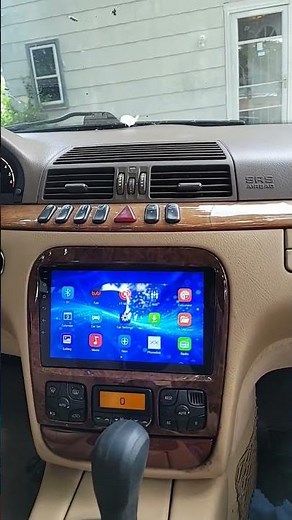 Old mercedes benz S430 LOOKING GOOD WITH UPGRADES RADIO