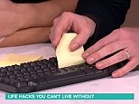 Life hack: Learn how to effortlessly clean your computer keyboard