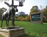 Wonder View Inn & Suites