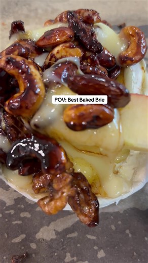 Baked Brie 🧀 Are you NYE ready ?? Easy for stay at home, chill, home celebration New Years!! #HolidayAppetizers #ChristmasFood #FoodTok #EasyHolidayRecipes #TikTokCreatorSearchInsightsIncentive