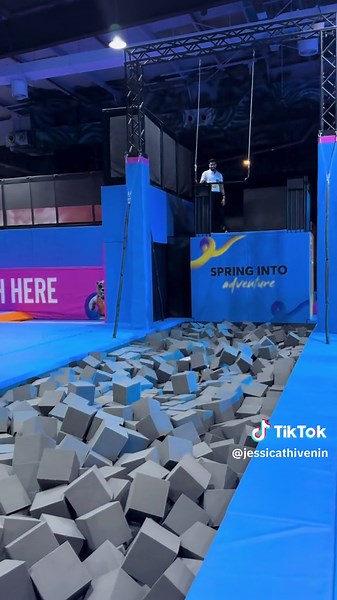 Thibault Garcia's Genius Haircut Prank on Jessica Thivenin ft. Guizmo