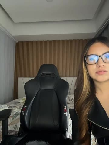 Michelle_zoe Stripchat Cam Show - 2026-04-17 | LoveCamPorn