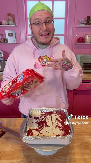 Delicious Red Velvet Fudge Recipe for Valentine's Day