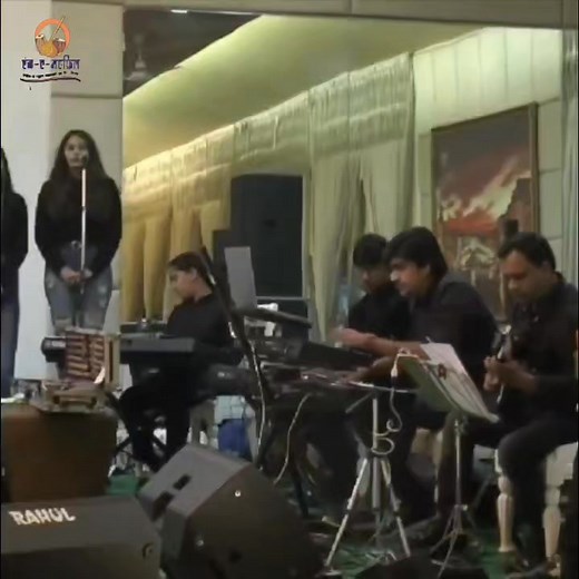 Parde Mein Rehne Do / परदे में रहने दो पर्दा ना उठाओ | Asha Bhosle | Shifa Ansari | Mere Geet | Rang E Mehfil | Rang E Mehfil #fblifestyle #newrelease #love #song #viral #post #music #video #musicrelease #latinmusic All credit goes to rightful owners none of the clip belongs to this page. | Mere Geet