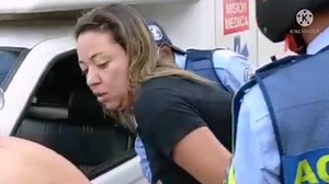 201K views · 3K reactions | #EnPrimeraFila #DenunciaCiudadana La señora Natalia Restrepo denunció lo que al parecer fue un mal procedimiento por parte de un agente de tránsito en Tuluá, según la ciudadana estos hechos los pondrá en conocimiento de la Fiscalía esperando una respuesta por parte del Departamento de Movilidad del municipio. #TeLoContóLaVozDeLosRobles ️ | La Voz De Los Robles | Facebook