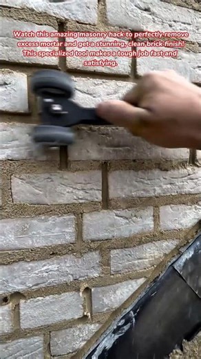 Clean Bricks Like a Pro! 🧱✨ The Secret to Perfect Masonry #tools #tips #diy #tricks #lifehacks #how