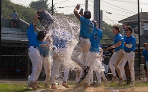 HR derby champ leads Starfires to dramatic win over Sea Unicorns