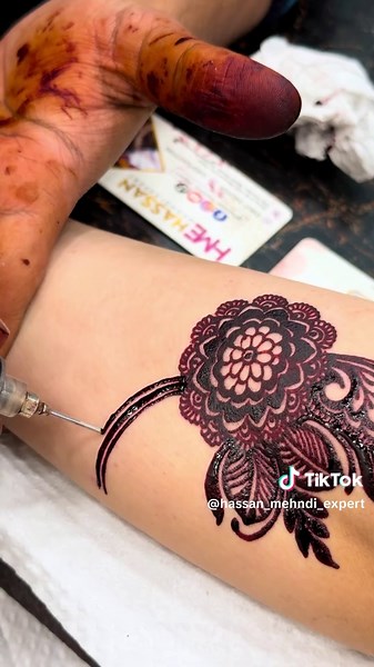 Most elegant work \\ bridal mehndi🌿 #hassanmehndiexpert #mehndi #1