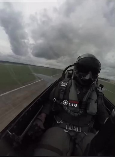 Unrestricted Climb in an F16 Fighter Jet | Amazing Speed and Altitude Gain