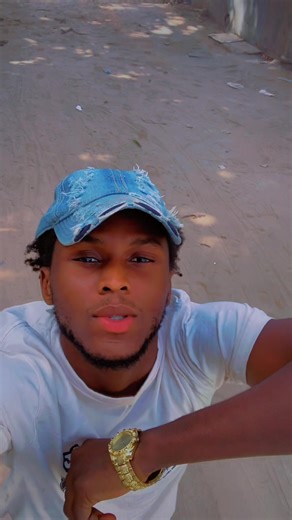 Lift others 💔#call_me_2rays❤️ Cc:@BAKKAMERCY🤡