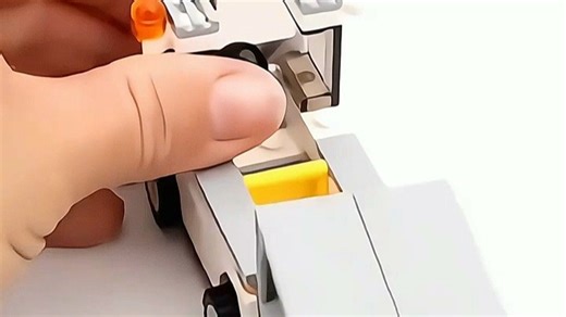 乐高积木（10257型）高品质拼搭玩具，适合亲子共玩，锻炼手脑协调，耐久设计让家庭时光更有趣。