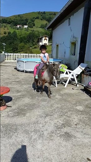 Mirari aprendiendo con India🥰
