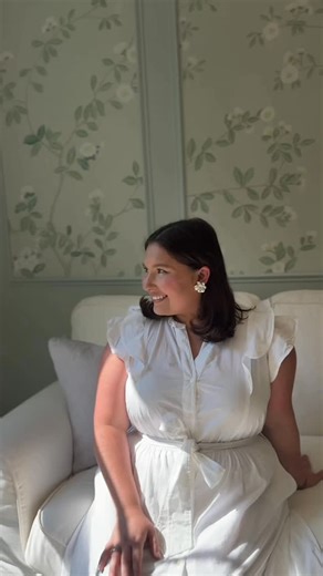 Annie Beth Broughton on Instagram: "From buying and renovating our first house to hosting dinner parties, celebrating with friends and family, traveling, and running full-speed into the holidays… 2025 was full. Full of work, joy, growth, and so many memories I’m grateful I captured. Thank you to this little community for being here through every project and every moment. Here’s to an even sweeter 2026. 🥂💛 #2025yearinreview #2025recap #southernliving #homedecor #hostingtips"