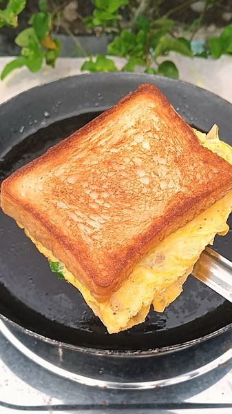 Yummy Bread omelete🤤#short#video#bread