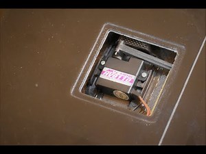 Explorer BF F5J - Instalación de servos e IDS en alerón - IDS installing