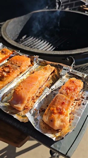 salmon on the Big Green Egg, glazed in DC Cartel Chilli oil. bloody delightful 😊 #salmon #bbq
