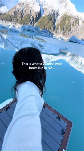 Exploring Tasman Lake Glacier in Mt. Cook National Park