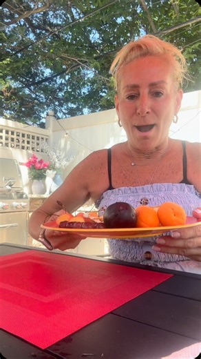 Big Al & Vicky on Instagram: "New York City weather is on fire today #lovingit #fruit #postworkout #breakfast #foodie #backyard #pooltime #fyp #fypage #fyyyyy #summertime"