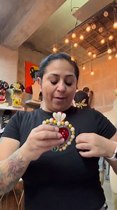 Dijes maxi #bisuteriaartesanala #accesorios #Navidad2025 #bisuteriaartesanal #moda | Bisutería de Moda Collares y Pulseras