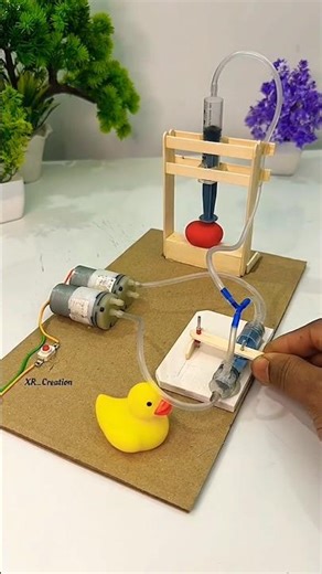 Automatic Mini Hydraulic Press Machine with DC Motor 🔥 Powerful DIY Science Project #shorts #dcmotor