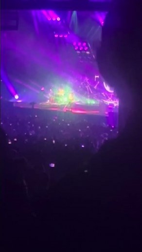 Twenty One Pilots - Heathens (Live)