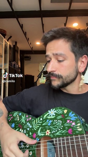 Por si no quedó claro jajaja el jueves sale mi álbum y ya lo pueden guardar. 23 de Mayo. 💿 Link en bio