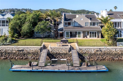 4 Bedroom House for sale in Royal Alfred Marina - 5 - 6 Plymouth Hoe - Port Alfred - Property24