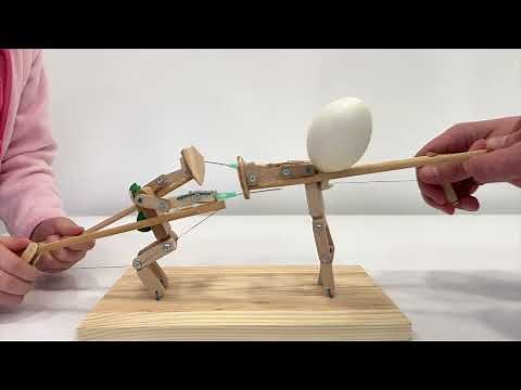 Wooden fencing puppets, fighting game.