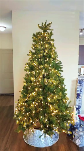 Navidad fría y elegante en azul y plata