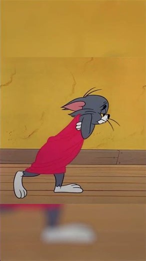 Lá fora, ao frio 🥶 #TomEJerry 🐱🐭 #ClassicCartoons Vê mais no #cartoonnetwork #shorts