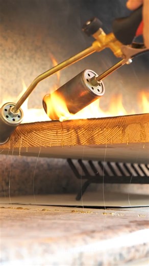 Burnt to a crisp! Make a stylish epoxy table out of burned wood | 5-Minute MAGIC