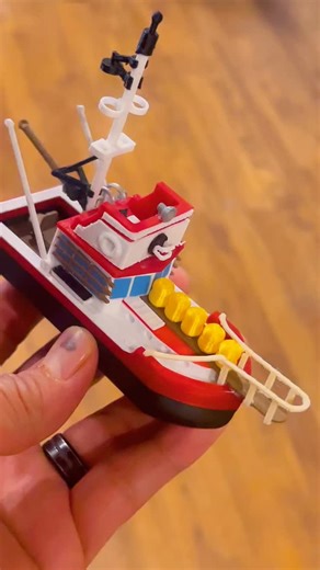 3d printed the boat from the movie Jaws yeeeeeeeeee | Vash Sagan