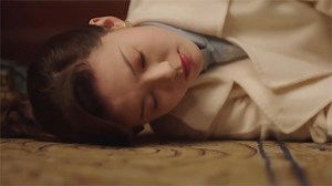 Cinderella suddenly fainted and didn't expect she was pregnant. 灰姑娘突然晕倒了没想到是怀孕了，可督军以为孩子不是他的 | 一起追剧吧