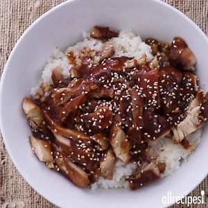 Honey-Garlic Slow Cooker Chicken Thighs http://trib.al/j2OLOyP | Allrecipes