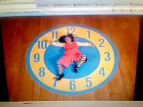 Big Comfy Couch - Floppy Clock Rug Stretch