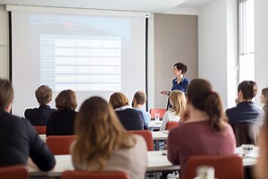 AEFA : favoriser l'accès des adultes peu qualifiés à la formation | Agence Erasmus  France