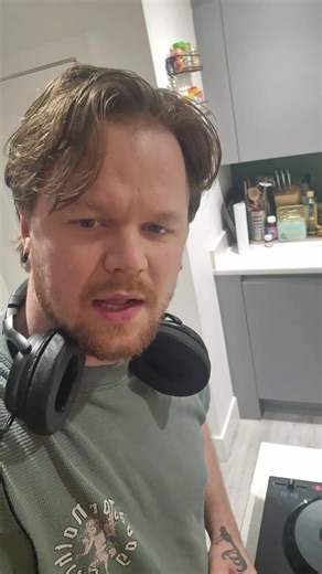 Understanding Musical Timing and Key in DJing